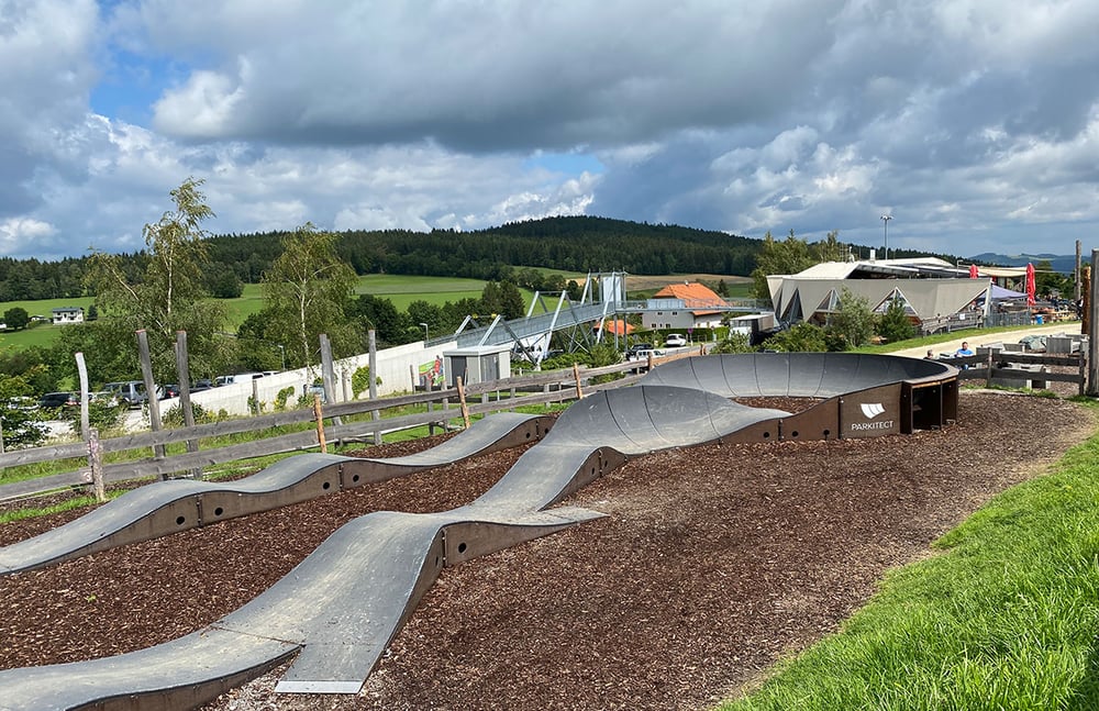 PARKITECTs modular pumptrack is just one part of the small bike park at St. Conora am Weschel