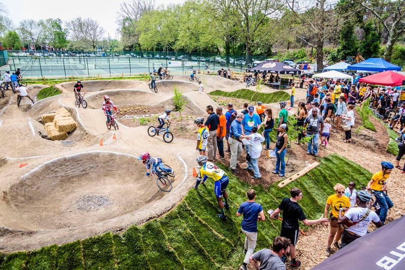 Patrons and spectators at the Philly Pumptrack. Photo courtesy of Philly Pumptrack